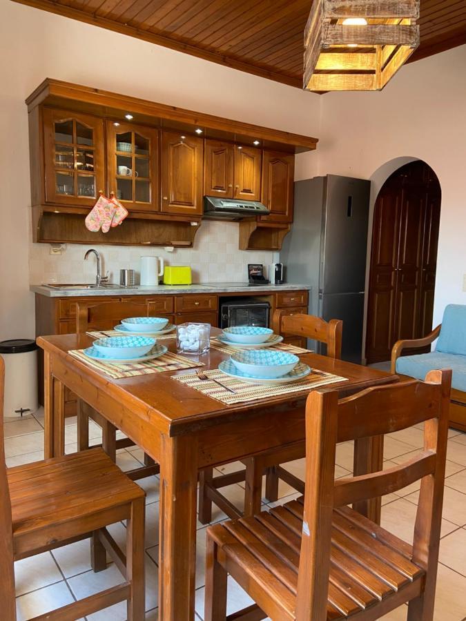 Appartement Moments à Sidárion Extérieur photo